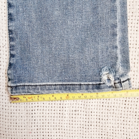 New | Judy Blue | Bootcut Jeans - Picture 15 of 17